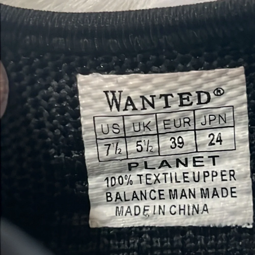 Brand Wanted, like new….worn once, size 7.5…Black - Picture 5 of 5